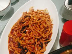 -辛香味烧鱼馆·非遗技艺·排骨红烧肉(光谷医药园店)