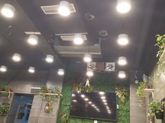 大堂-愉肴麻辣香锅(中山路店)