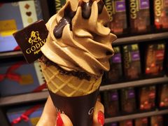 巧克力软冰淇淋-GODIVA(港汇恒隆广场)