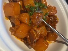 萝卜牛腩煲-马仕玖煲·融合菜·酥不腻烤鸭(人大店)