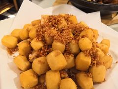 -新大咀港式茶餐厅(宝山万达店)