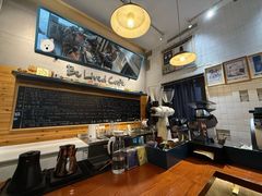 -Be Lived Cafe比例咖啡(摩天轮店)
