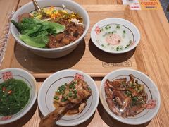 -呼啦面馆·头牌豌杂面(珠江国际B区店)