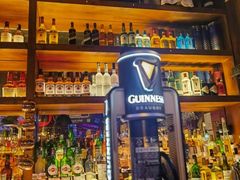 -鲨鱼美式餐厅酒吧Sharky