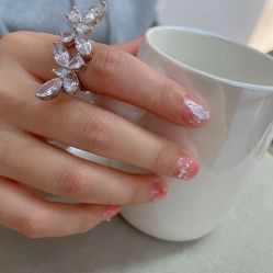 -芊冉•美甲美睫纹绣