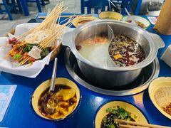 -马路边边·成都串串(翠柏路店)