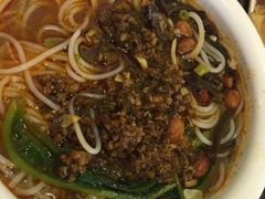 -水平有限螺蛳粉(宏达大厦店)