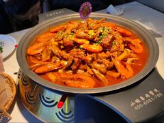 -徐记小怪兽肉蟹煲(中央大街店)