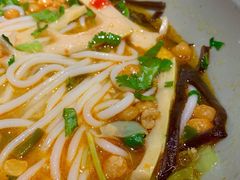苗家口味酸笋圆粉-百春原湖南牛肉粉(百联世纪店)