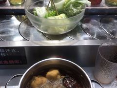 -百品聚旋转火锅(号外店)