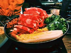 部队锅-MI WU FACTORY米屋美食工厂餐厅(绿地店)