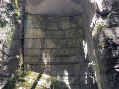 -梭布垭石林景区