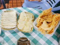 -九门寨石锅鱼烤鱼
