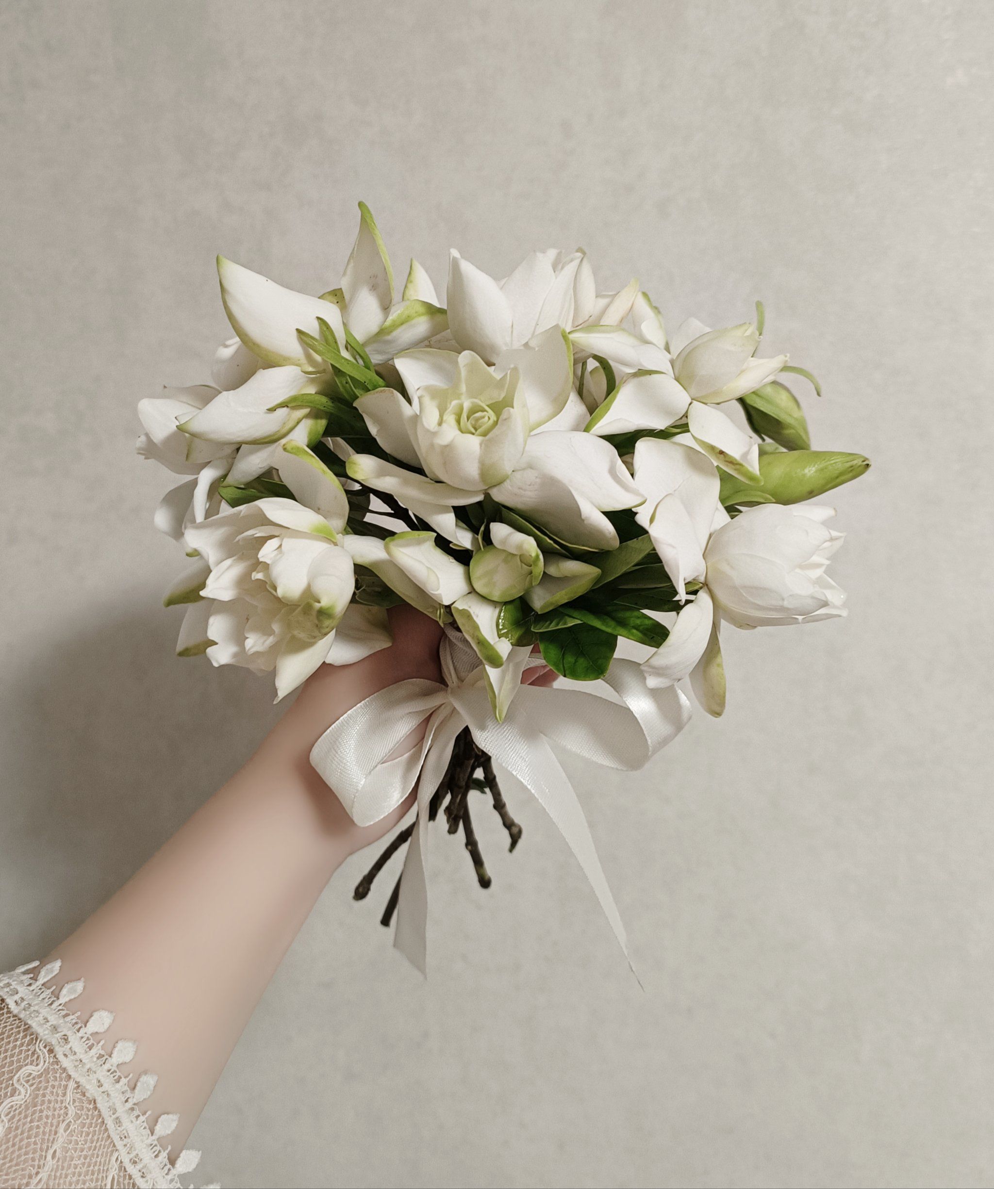 95毕业季95栀子花手捧花青春永不散场