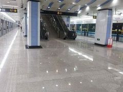 -东方体育中心(地铁站)