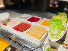-海底捞火锅鲜切牛肉主题店(长寿路店)