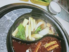 麻辣锅底-尚品耙耳朵成都老火锅