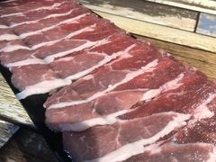 -虾弄弄海派小龙虾·牛羊蝎子火锅