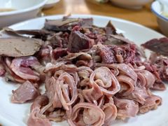 -闫家驴肉老店(华电一校店)