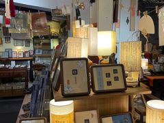 -邊城書店