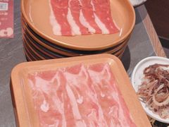 -牛YO寿喜烧·铁板烧和牛火锅自助(市府恒隆店)