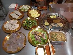 -本味家贵州烤肉&爆浆小豆腐(会展一店)