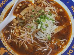 -魔都三兄弟酸辣粉·蘸卤炸串(虹桥万科店)