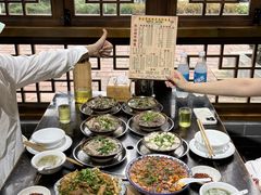 -乐山食古香跷脚牛肉