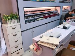 -美斯洛美甲美睫连锁店