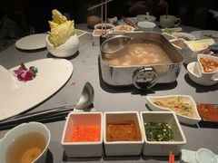 -左庭右院鲜牛肉火锅黑金店(陆家嘴中心店)