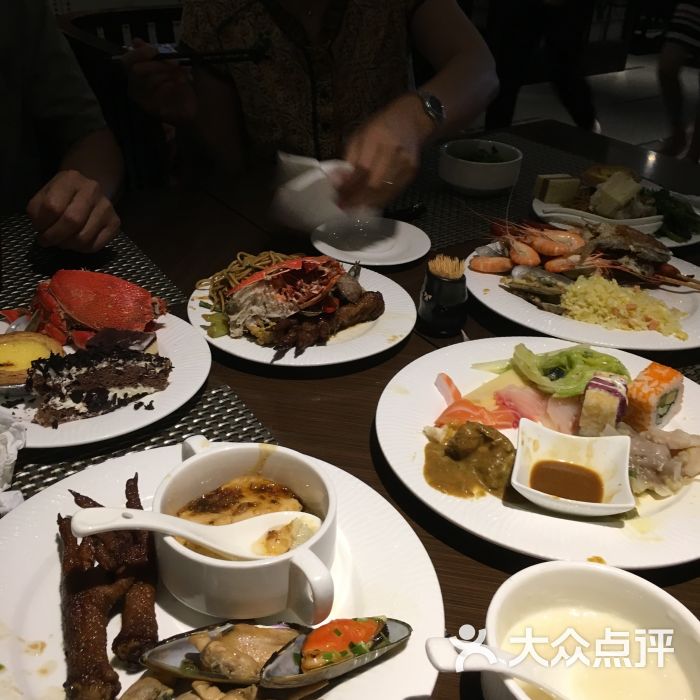 璇宫自助餐厅(金科大酒店)的点评