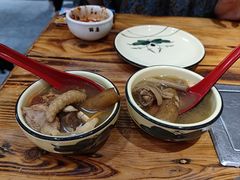 -菌之家·专业纯野生菌火锅·特色炒菌