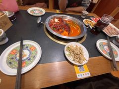 -沸炉重庆老火锅(军事博物馆店)