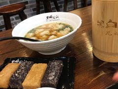 -黑白电视长沙小吃(美林M·LIVE天地东座店)
