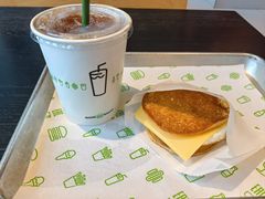 海盐焦糖奶昔-Shake Shack(浦东嘉里城店)