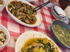 -洪霞餐馆·川菜·鲜货现炒(两江春城店)