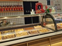 面包甜点陈列柜-廖记棒棒鸡(青岛万象城店)