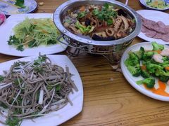 -溢心园香河肉饼总店