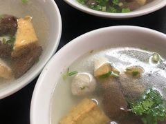 -松树干拌面店