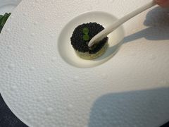 牛油果蟹肉塔塔鱼子酱荞麦脆片-临江宴(陆家嘴店)