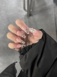 -斯馨·健康美甲美睫