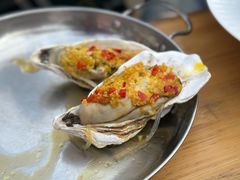 蒜蓉粉丝蒸生蚝-必点海鲜·海肠捞饭·鲅鱼水饺(滨江道店)