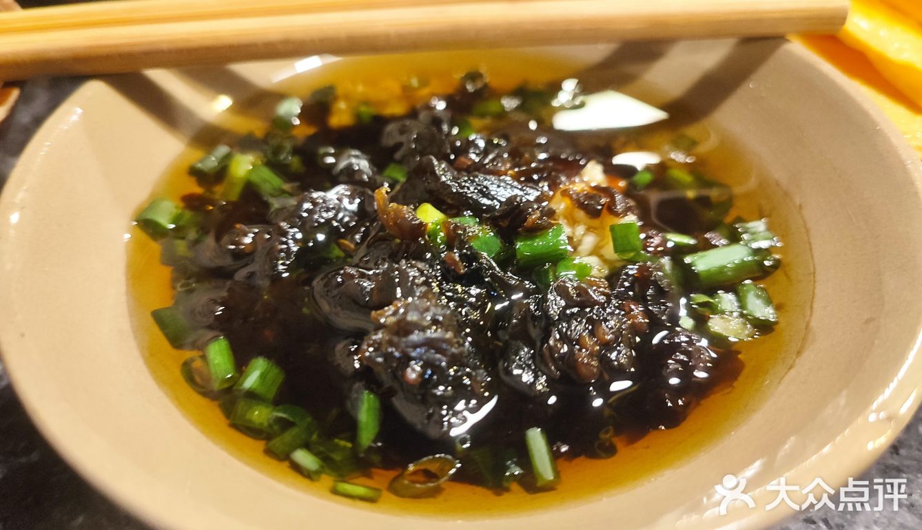 一定要加他们家的秘制咸菜