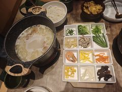 -云海肴云南菜(浦江欢乐颂店)