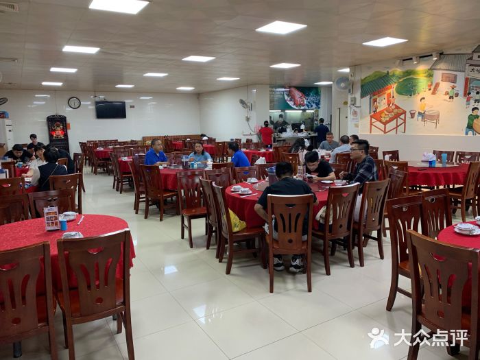 鹅掂·大岭山烧鹅大堂图片
