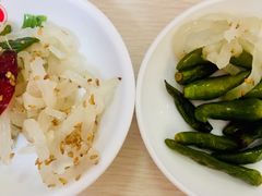免费咸菜-闫家驴肉老店(华电一校店)