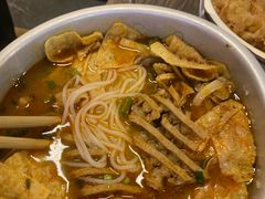 -丽丽三鲜螺蛳粉(田林路店)