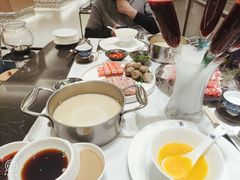 -红鼎豆捞·非遗鲍皇汤火锅(宝丰路店)