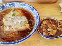 辣酱焖蹄面-裕兴记·三虾面(西北街总店)