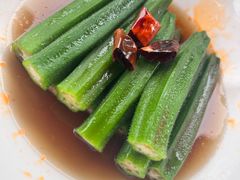 -巷子宽·酸菜鱼(迪士尼小镇店)